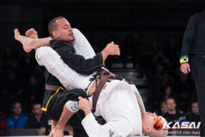 Cameron Florczak (OAMA/Renzo Gracie) def. Alvaro Tautiva (Vitor Shaolin BJJ) Gi, 155lbs