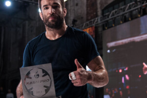 Middleweight Superfight
Murilo Santana def. Craig Jones by points