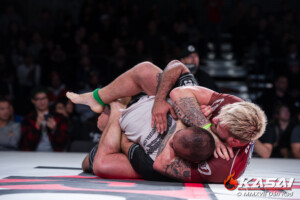 Openweight Superfight
Gordon Ryan def. Yuri Simões by submission